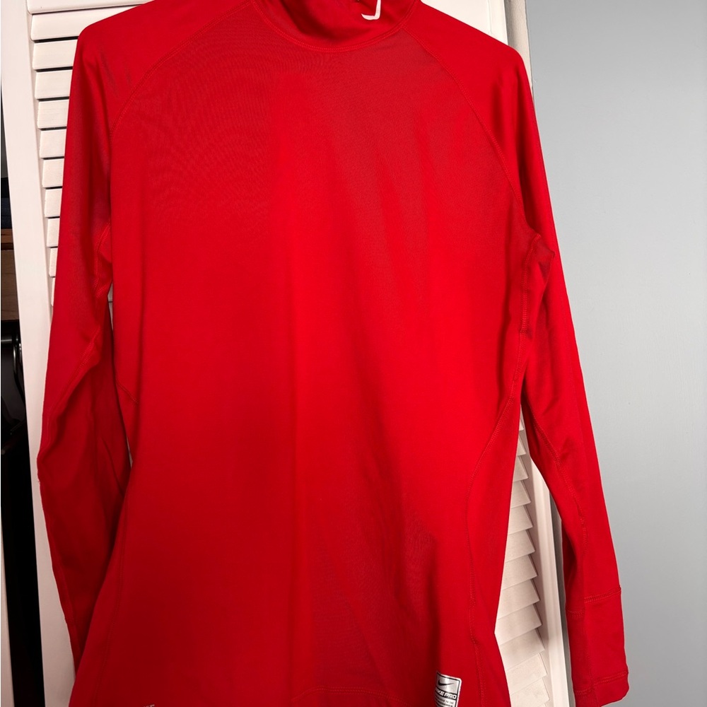 Nike Thermal base layer top